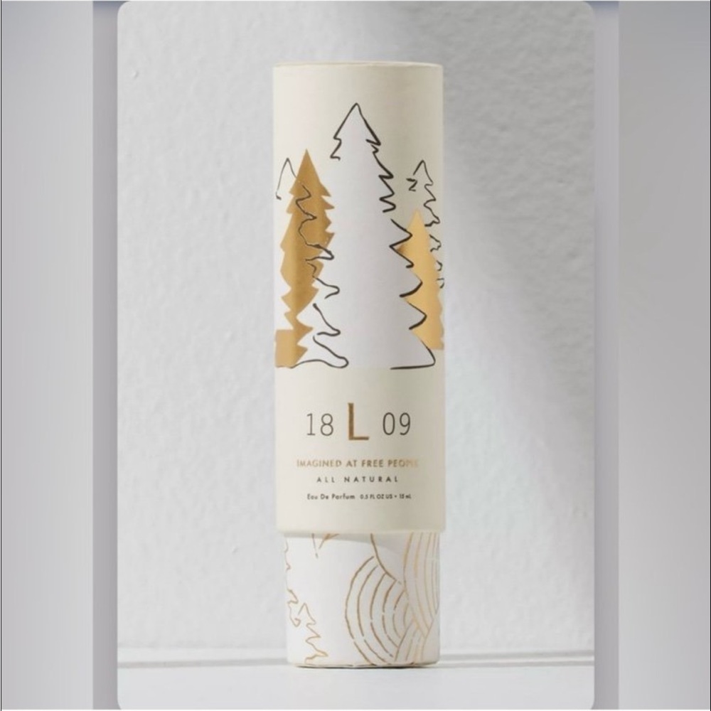 Free people 1809 collection Lodge All- natural fragrance size 15 ML